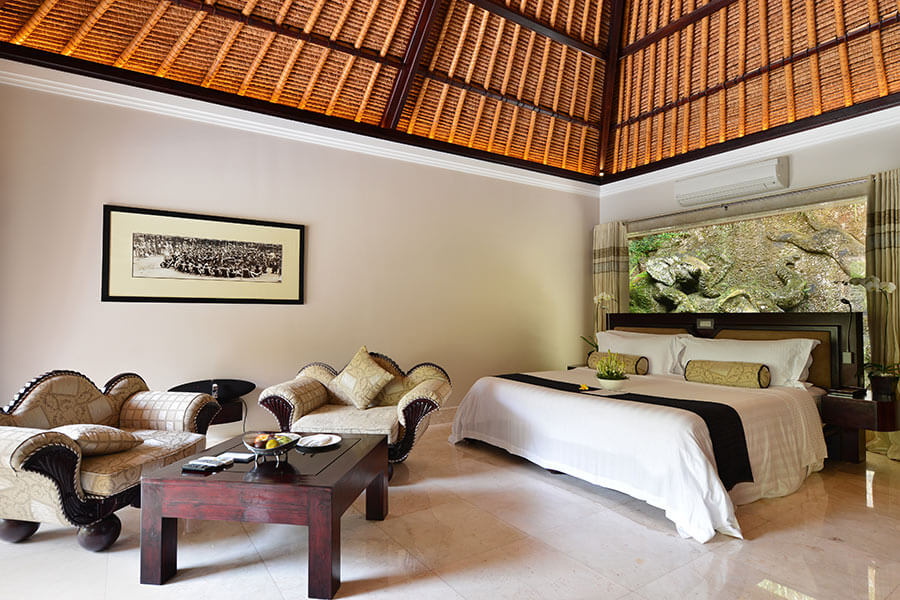 Elephant pool villa bedroom