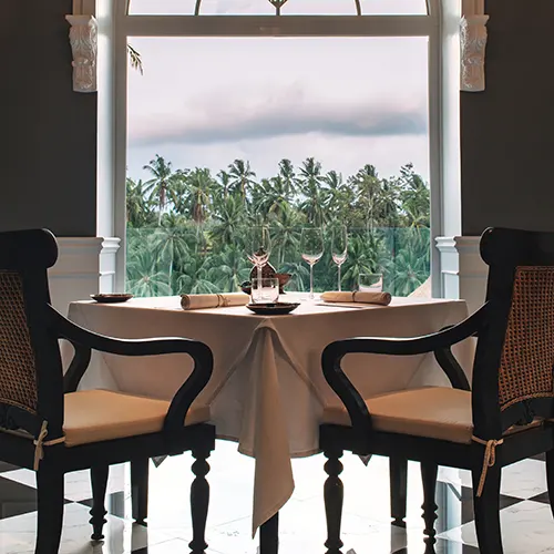 Apéritif Restaurant - Romantic Set Up