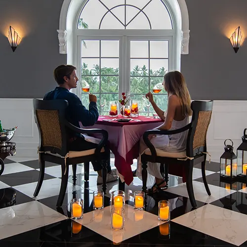 Apéritif Restaurant - Romantic Set Up