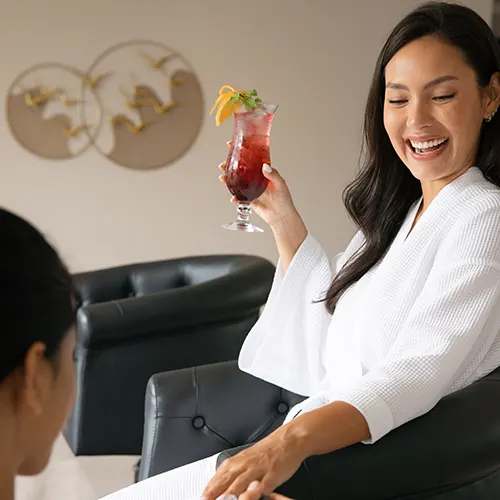 Akoya Spa - Nail Polish