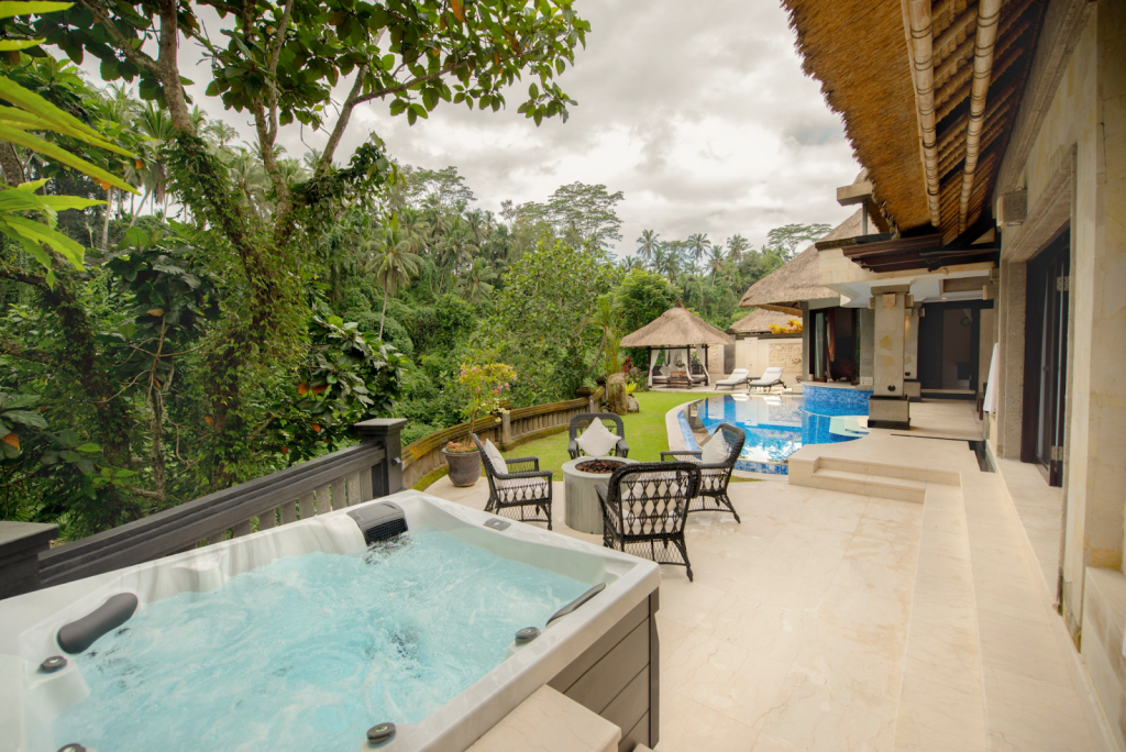 A luxurious honeymoon villa in Bali