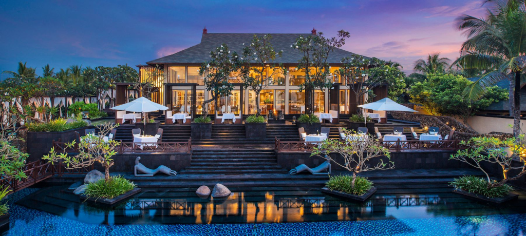 The exterior dining area of Kayuputi in Nusa Dua